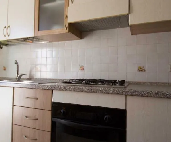 فندق مبيت وإفطار Porta Santi 3*