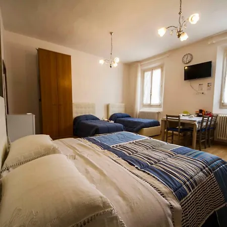 Porta Santi Bed & Breakfast 3*