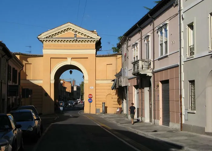 Porta Santi
